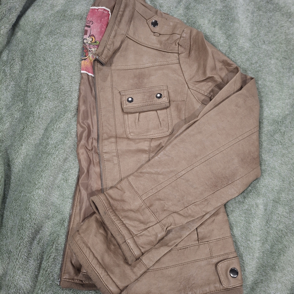 Women's Tan Jacket